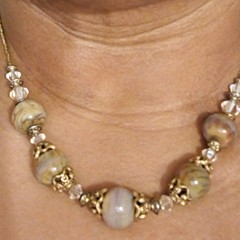 Handmade 18in Glass beaded necklace with leaf closure